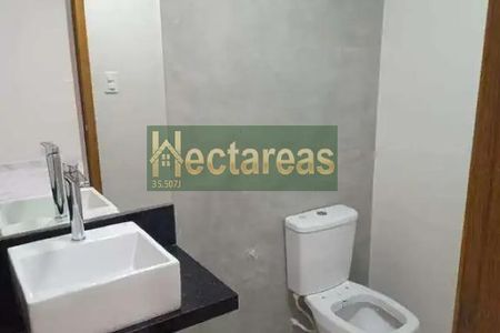 9_photo/94ce681b31.ceff8192393c33de-ATLAS-7b7a8aee-3448-4c04-8588-d3ecf909f4a2.jpg de casa de condomínio à venda com 3 quartos, 230m² em Parque Oratório, Santo André