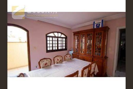 7_photo/94ce682099.66fcc92b62920e23-ATLAS-c3c88959-5736-4b0c-a1f1-cbb293fc94b2.jpg de casa à venda com 3 quartos, 338m² em Vila Curuçá, Santo André