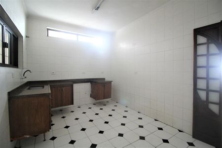 6_photo/94ce6820cf.3661479a1a3a7969-ATLAS-ee1e0e62-e9b3-4d61-900d-71ce2fd7774f.jpg de casa para alugar com 2 quartos, 114m² em Vila Curuçá, Santo André