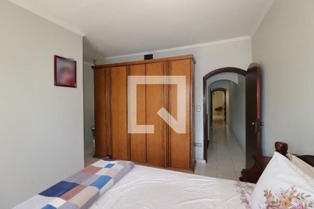 42_photo/94ce6823c5.6f3180432312545f-ATLAS-d9462d12-5fda-41bd-8a03-ebe114e63dc2.jpg de casa à venda com 3 quartos, 240m² em Vila Curuçá, Santo André