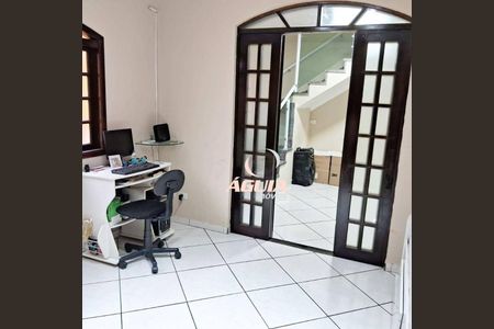 10_photo/94ce68306b.3dcebeb42eae20b2-ATLAS-e6b0e474-ace2-44e3-b389-157c6f50a0bf.jpg de casa à venda com 3 quartos, 177m² em Parque João Ramalho, Santo André