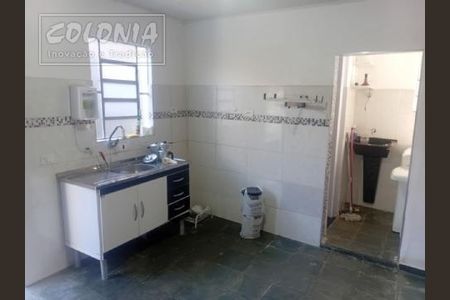 4_photo/94ce683e45.fbcd7a2e7ac63d93-ATLAS-b39e76e1-f76d-46c9-8837-3f3959c9b085.jpg de casa para alugar com 2 quartos, 165m² em Parque Novo Oratório, Santo André