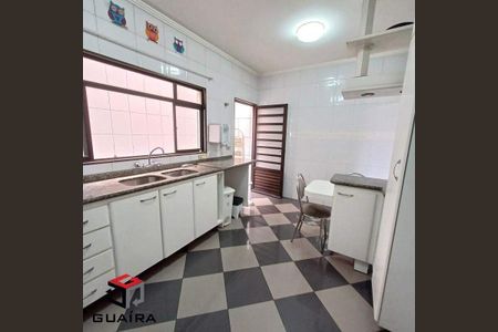 5_photo/94ce6849a5.ec45c5915be217bb-ATLAS-1273ef7e-510a-4e8a-9e38-e85087f6b06e.jpg de casa à venda com 4 quartos, 264m² em Jardim Rina, Santo André