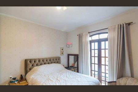 2_photo/94ce6849cb.c1dc00249eefaead-ATLAS-1e081871-04f1-430b-9d3d-e881d48e534a.jpg de casa à venda com 3 quartos, 244m² em Jardim Rina, Santo André