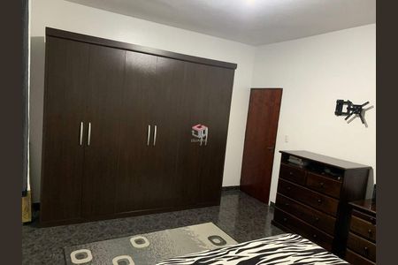 5_photo/94ce68603b.71d57c28792d37c8-ATLAS-ffd25947-ea2c-476e-8a00-c568dc35692f.jpg de casa à venda com 3 quartos, 204m² em Jardim da Laranjeira (Zona Leste), Mauá