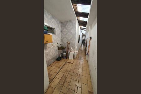 4_photo/94ce686a39.a15f321e408d66f6-ATLAS-4a1335c9-7649-4e79-bf38-4d4ac81590f4.jpg de casa à venda com 2 quartos, 163m² em Jardim Santo Alberto, Santo André