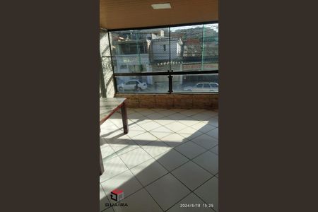 4_photo/94ce698a63.eb063a40eece12b6-ATLAS-1d0999b2-06a2-4a5e-bb33-60bcb1dcbaae.jpg de casa para alugar com 3 quartos, 100m² em Vila Guaraciaba, Santo André