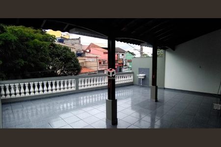 8_photo/94ce69916d.b63fb19834d8465e-ATLAS-43ead3bb-d7cf-41e7-8ef1-d138289656a6.jpg de casa à venda com 4 quartos, 252m² em Jardim Marek, Santo André
