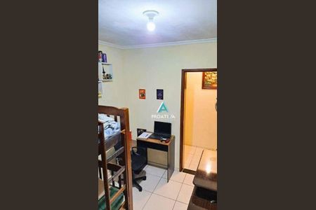 4_photo/94ce6999d7.f5bb162c49dce268-ATLAS-28a820fa-053b-4c8d-844d-c9537855c3b3.jpg de casa à venda com 3 quartos, 93m² em Cidade São Jorge, Santo André