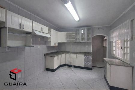 4_photo/94ce6999db.dc8bbd111761e841-ATLAS-7e931578-dd0e-4c16-9216-e5dfd6be582e.jpg de casa para alugar com 3 quartos, 180m² em Cidade São Jorge, Santo André
