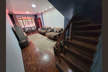 2_photo/94ce69bcbd.0f81dd1a9a4f6ffb-ATLAS-bd72d8cb-1174-486b-a95f-cad200de0fe8.jpg de casa à venda com 3 quartos, 240m² em Parque Marajoara, Santo André