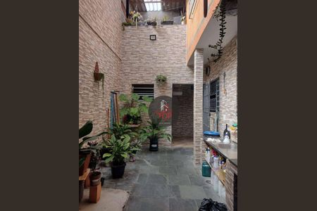 9_photo/94ce69bea9.2c445d7a253e7411-ATLAS-32a82f7d-505e-4e30-b51d-44551ec186fa.jpg de casa à venda com 3 quartos, 180m² em Parque Marajoara, Santo André