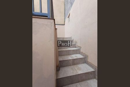 8_photo/94ce69e2b3.ceff8192393c33de-ATLAS-6d983fa1-dd62-4333-b83e-b7b2fb956a9f.jpg de casa à venda com 1 quarto, 60m² em Vila Linda, Santo André