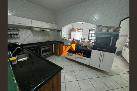 37_photo/94ce69e457.4534fda87e61c028-ATLAS-2e49911a-c04c-4b3b-8101-dde03bd50d8d.jpg de casa para alugar com 4 quartos, 300m² em Vila Pires, Santo André