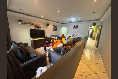 7_photo/94ce69e457.4534fda87e61c028-ATLAS-ba28b2a6-d87f-4be9-885a-0c3facf441e0.jpg de casa para alugar com 4 quartos, 300m² em Vila Pires, Santo André