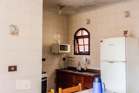 43_photo/94ce69e6c5.a15f321e408d66f6-ATLAS-030cb427-211c-44f1-91c3-75f65a2240db.jpg de casa à venda com 4 quartos, 204m² em Vila Pires, Santo André