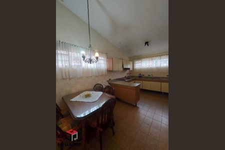 4_photo/94ce69e773.fc5987373cdbaa4f-ATLAS-8a5d2f3a-c803-469f-befc-244e09bd9e92.jpg de casa para alugar com 3 quartos, 368m² em Vila Pires, Santo André