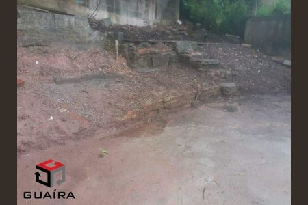 17_photo/94ce69eac9.c202053c0eb79174-ATLAS-636cc9a6-332c-4acd-a564-c750c4302f1b.jpg de casa à venda com 2 quartos, 60m² em Vila Guarani, Santo André