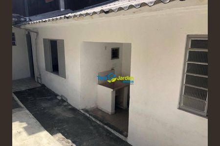 4_photo/94ce69eae1.f48f2e240fb12835-ATLAS-7c112736-0d2e-4852-8c6d-9a74aac175eb.jpg de casa à venda com 4 quartos, 158m² em Vila Guarani, Santo André