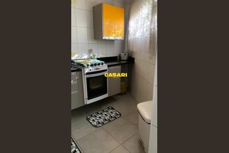 7_photo/94ce69eafb.4e1a6e6486a440d9-ATLAS-39e9e2a5-6218-45ab-b5fe-828bd1db26ff.jpg de casa à venda com 3 quartos, 171m² em Vila Guarani, Santo André