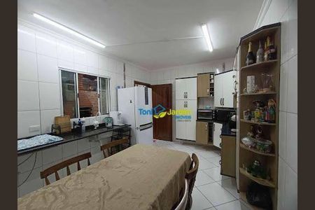 2_photo/94ce69eb9b.aa3f54dcddd2e04f-ATLAS-35cedd63-67fc-4a03-a7b6-2887c8934aea.jpg de casa à venda com 2 quartos, 90m² em Vila Humaita, Santo André