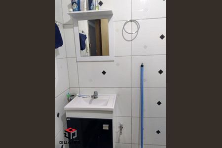 6_photo/94ce69f809.9845a183adc4e21d-ATLAS-44bfbc83-22cd-47b1-9ac0-a39cbd42989e.jpg de casa à venda com 4 quartos, 135m² em Vila Mazzei, Santo André