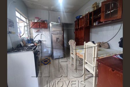 4_photo/94ce69f9a1.8f3f2a47dd94676f-ATLAS-ac92276e-4b7a-439c-86d8-25cf08bbd76a.jpg de casa à venda com 3 quartos, 160m² em Vila Junqueira, Santo André