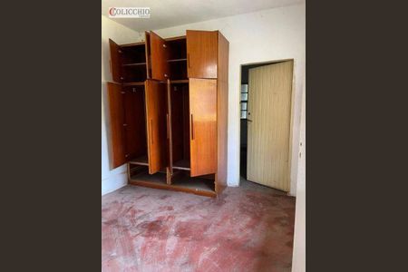 2_photo/94ce69f9a3.9eb5d2fc35c3b0f7-ATLAS-b62520ab-b9e1-483e-9d6a-966030516763.jpg de casa à venda com 4 quartos, 153m² em Vila Vitória, Santo André
