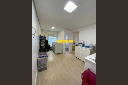 6_photo/94ce69f9a5.db01357aa49deb94-ATLAS-11c0bfc7-5b04-417c-af3d-4c386228bfb5.jpg de casa para alugar com 4 quartos, 357m² em Vila Vitória, Santo André