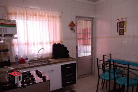 4_photo/94ce69ff93.b8a9f91cb517b5ed-ATLAS-f4ef9f81-2f29-4d26-aae8-07c01188fe6d.jpg de casa à venda com 2 quartos, 65m² em Jardim do Estádio, Santo André