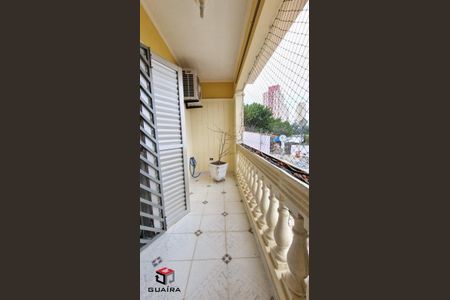 4_photo/94ce6a0271.2a17df7df6ae08cb-ATLAS-bc535b08-a7a0-4a7b-8b25-9defe317efb4.jpg de casa à venda com 3 quartos, 253m² em Vila Mazzei, Santo André