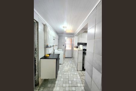 5_photo/94ce6a050b.2a17df7df6ae08cb-ATLAS-e8cd1c34-d66a-4071-ae86-1923da0873be.jpg de casa à venda com 5 quartos, 213m² em Vila Luzita, Santo André