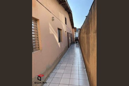 5_photo/94ce6a0647.6721d330cc8d7611-ATLAS-2fcb7f60-7b92-4086-8df2-d9653e467d7b.jpg de casa à venda com 3 quartos, 136m² em Jardim Guarará, Santo André