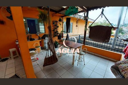 6_photo/94ce6a0709.23351eba74f1df34-ATLAS-27defe8d-61f0-4387-bbd4-8d88d6bc71db.jpg de casa à venda com 3 quartos, 300m² em Jardim Aclimacao, Santo André