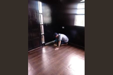 3_photo/94ce6a07a1.588d4a7fb74764b6-ATLAS-274dc3dc-44d4-4ddc-a606-c4e0a73b9c76.jpg de casa à venda com 6 quartos, 200m² em Jardim Aclimacao, Santo André