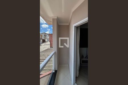 2_photo/94ce6a10a9.935c805baf9a7d1f-ATLAS-12db75a7-3f34-4db9-b741-eaefea4865c2.jpg de casa à venda com 3 quartos, 225m² em Jardim Santo André, Santo André