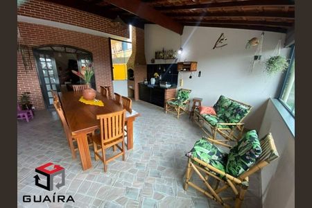 2_photo/94ce6a11df.f7e81ba1849dc159-ATLAS-0f1ee9ee-b462-4889-9a9b-0c403efbdebd.jpg de casa à venda com 3 quartos, 200m² em Jardim Irene, Santo André