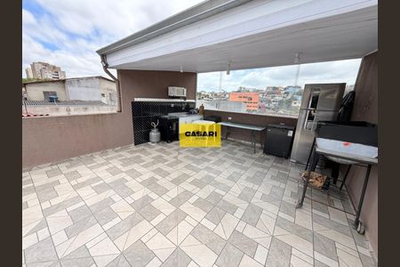 11_photo/94ce6a14a1.bdf1def5ceb5107f-ATLAS-78d2b878-c8d5-48ff-a894-8ffafcbf0ea3.jpg de casa para alugar com 4 quartos, 300m² em Jardim Vila Rica, Santo André