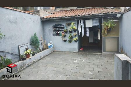 4_photo/94ce6a1553.8d9d2e8c4e07ca84-ATLAS-2a2c575a-905d-42b1-927e-2989d76e6b95.jpg de casa à venda com 3 quartos, 181m² em Jardim Santo André, Santo André