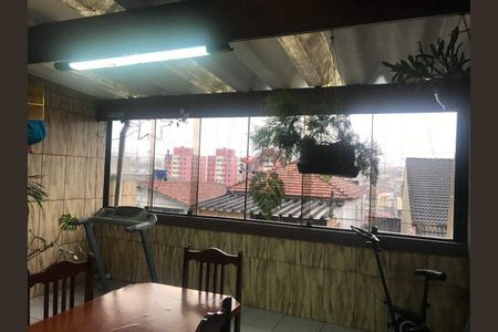 10_photo/94ce6a1a07.8ca146e4695ff152-ATLAS-fda2c0a2-9e25-4819-81c5-6f8b64ad28b3.jpg de casa à venda com 3 quartos, 143m² em Jardim Santo André, Santo André