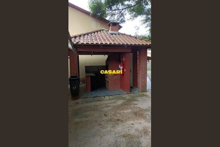 12_photo/94ce6a1b0b.b9011c6352d0a570-ATLAS-dd11ce00-7700-4e4a-ae45-76d4990bfb14.jpg de casa à venda com 2 quartos, 69m² em Vila Luzita, Santo André