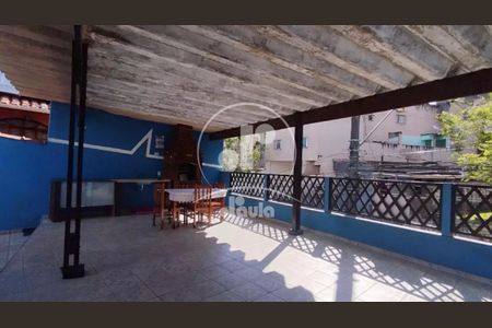 5_photo/94ce6a1bd7.5b63f18bcccc212e-ATLAS-2c74b784-6878-4e04-9459-195c808e106c.jpg de casa à venda com 3 quartos, 290m² em Jardim Santo André, Santo André