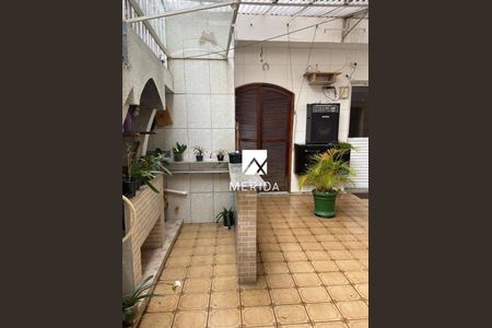 7_photo/94ce6a1c7f.6a97f83ead76e6ba-ATLAS-16036068-8805-41c2-a36f-ff14b25b965e.jpg de casa à venda com 2 quartos, 200m² em Vila Guarará, Santo André