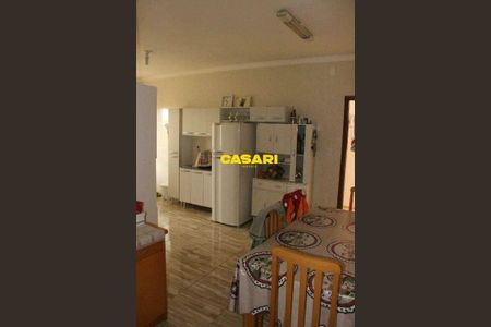 17_photo/94ce6a1db3.3ddf5e48fefe922b-ATLAS-185eb55b-129a-4830-90de-cf9f6af64210.jpg de casa à venda com 5 quartos, 300m² em Vila Guarará, Santo André