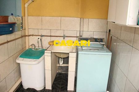 21_photo/94ce6a1db3.3ddf5e48fefe922b-ATLAS-c172c4b2-723d-4d3e-bebd-5d469bb9d841.jpg de casa à venda com 5 quartos, 300m² em Vila Guarará, Santo André