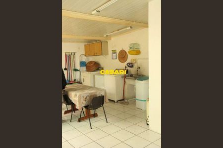 37_photo/94ce6a1db3.3ddf5e48fefe922b-ATLAS-ef02cbdc-7920-40be-aa87-9ba6dd96cd15.jpg de casa à venda com 5 quartos, 300m² em Vila Guarará, Santo André