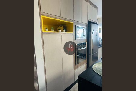 6_photo/94ce6a23f5.81c488c884db3593-ATLAS-3fd02bfa-607b-4d44-b4e0-0c1e0e65c492.jpg de casa à venda com 3 quartos, 263m² em Condomínio Maracanã, Santo André