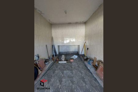 15_photo/94ce6a6ac7.d9f076d2edbf9077-ATLAS-f0f76951-4a5d-40f9-a23d-6ea9626ff8c9.jpg de casa à venda com 2 quartos, 116m² em Jardim Santo André, Santo André