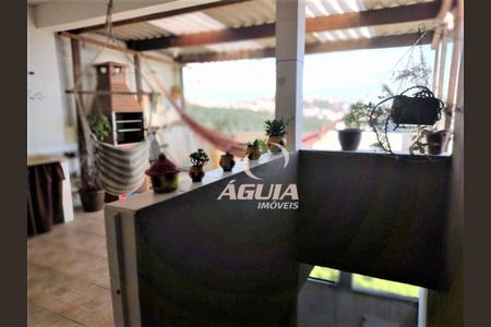 10_photo/94ce6a6d75.72c99cad9401b729-ATLAS-8e900542-cdcc-4996-bdf2-58ef7694bcac.jpg de casa à venda com 3 quartos, 222m² em Jardim Vila Rica, Santo André