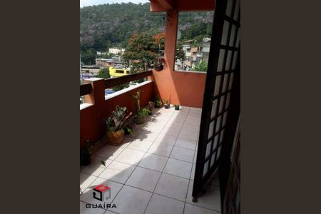 3_photo/94ce6a9207.e3da74daae84817a-ATLAS-25787285-ee8f-4ed4-b31e-b3517ee1e9b7.jpg de casa à venda com 2 quartos, 170m² em Parque Miami, Santo André